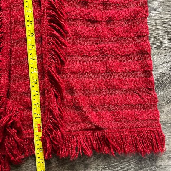 Chico's Red Sleeveless Cardigan Sweater Vest Fringe Fray Trim Open Front sz 2/M - Picture 6 of 6